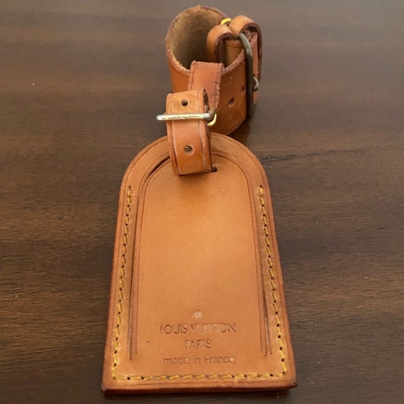 Louis Vuitton Leather Luggage Tag & Poignant Set - Picture 1 of 3